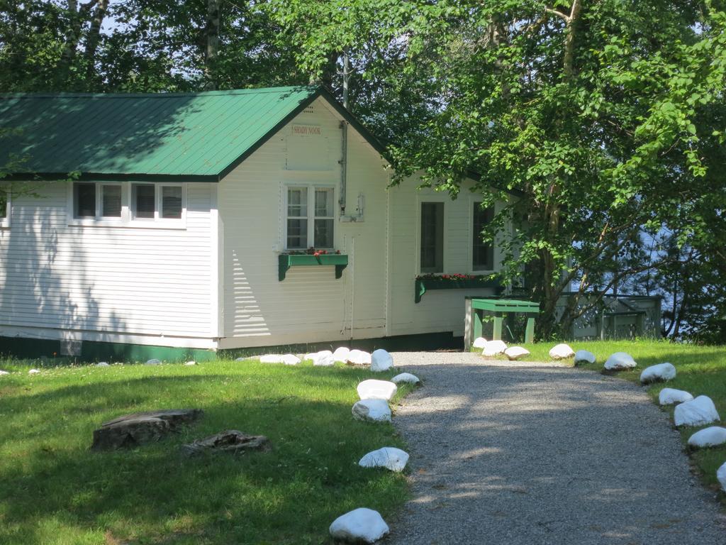 Birch Cliff Lodge On Baptiste Lake Highland Grove Room photo