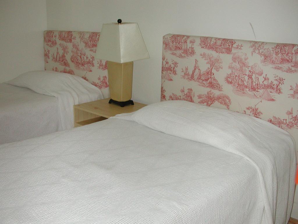 Birch Cliff Lodge On Baptiste Lake Highland Grove Room photo
