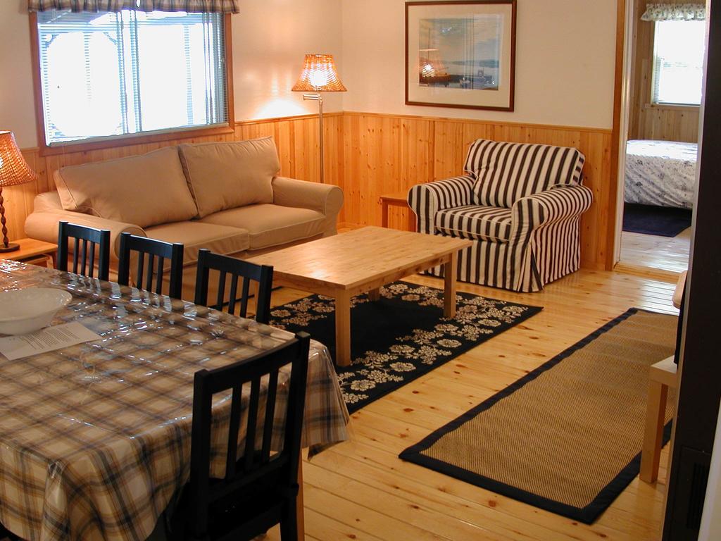 Birch Cliff Lodge On Baptiste Lake Highland Grove Room photo