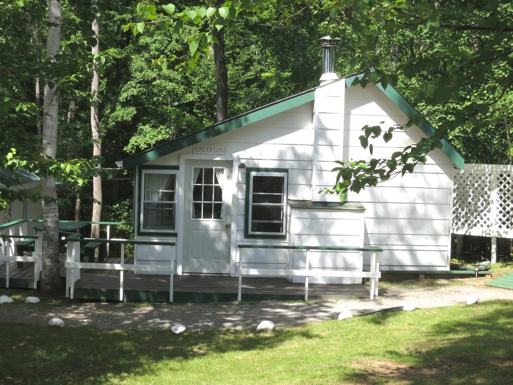 Birch Cliff Lodge On Baptiste Lake Highland Grove Room photo